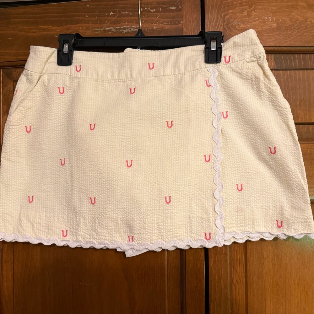 Lily Pulitzer Cream Skort with Hot Pink Horseshoe Accents and White Trim